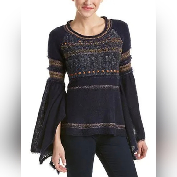 Free People Craft Time Bell Sleeve - Picture 2 of 8